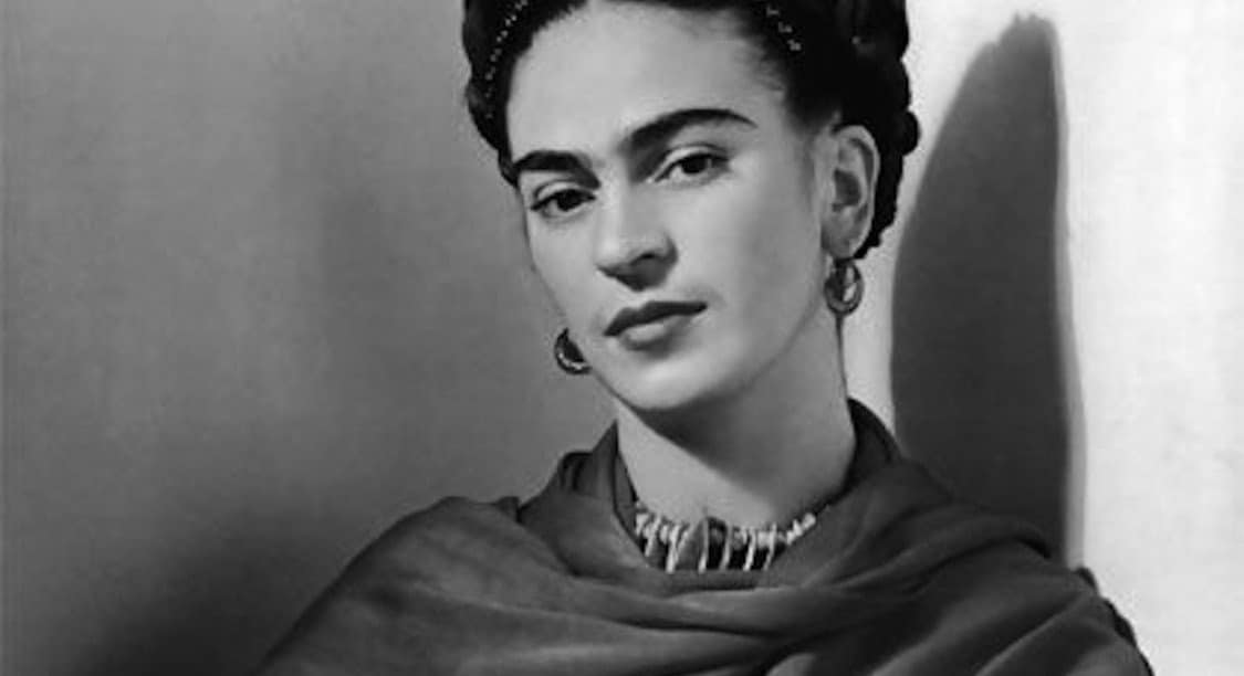 Kahlo biographie de l'artiste peintre mexicaine née en 1907