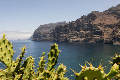 Pourquoi Lanzarote séduit les voyageurs en quête d'architecture et de nature préservée ?